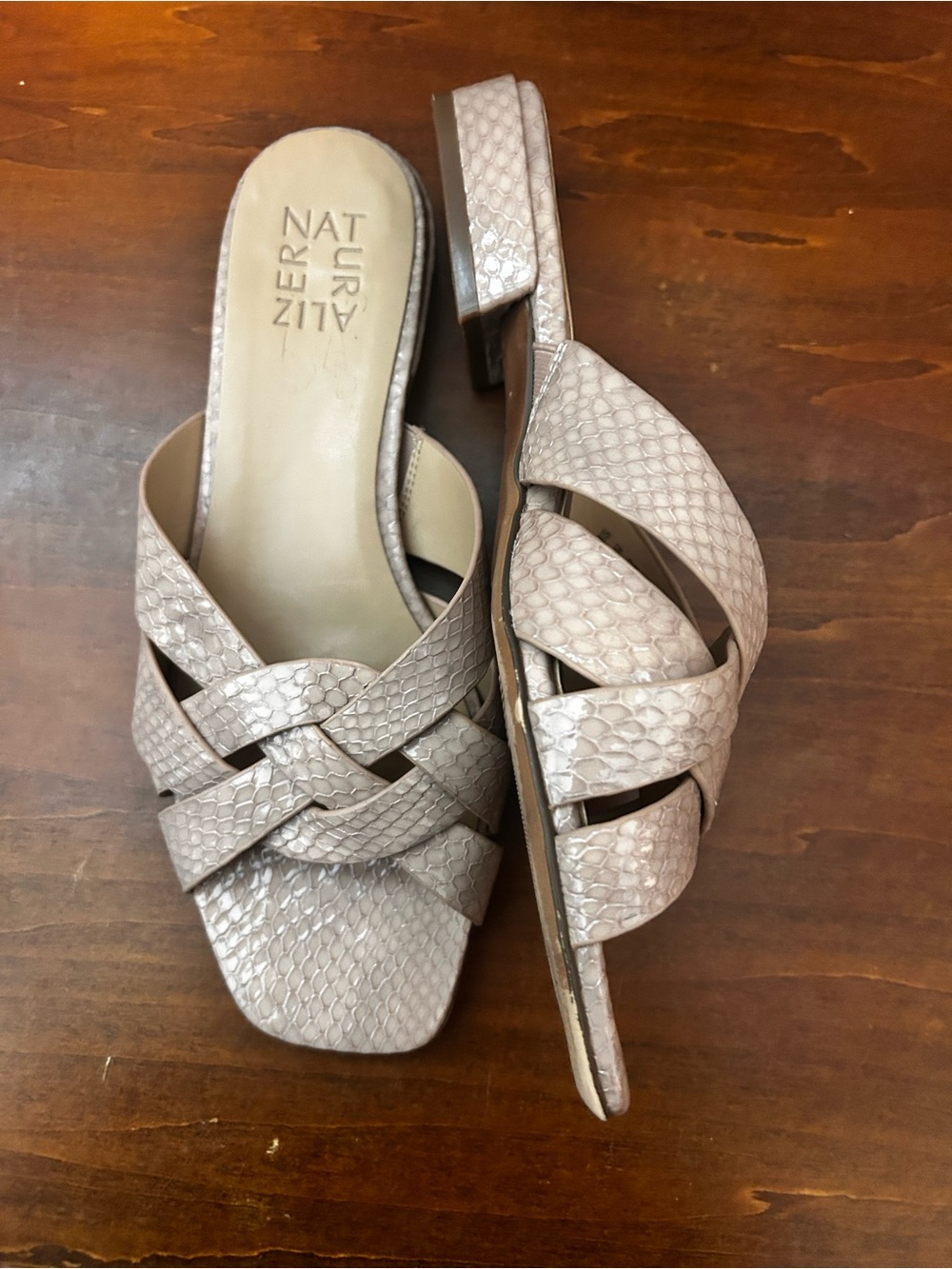Naturalizer Ashford Taupe Woven leather Slide Mules size 8
